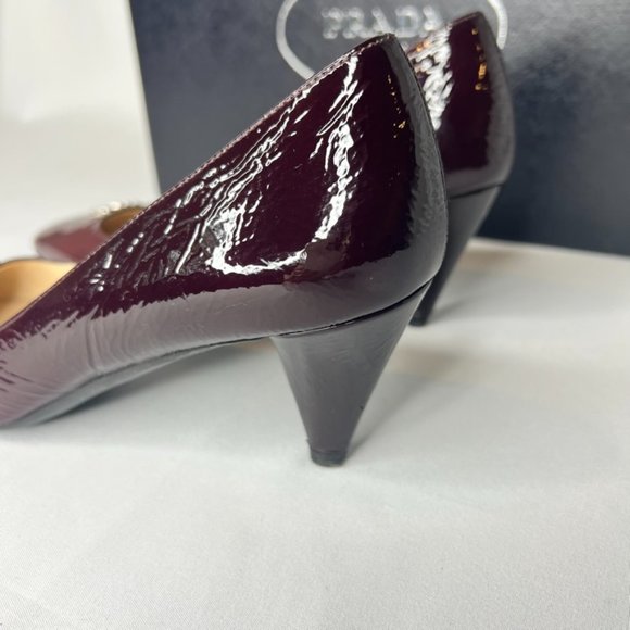 PRADA Circa 2008 DONNA KITTEN HEEL SZ 35 PATENT left toebox/ - Picture 4 of 8
